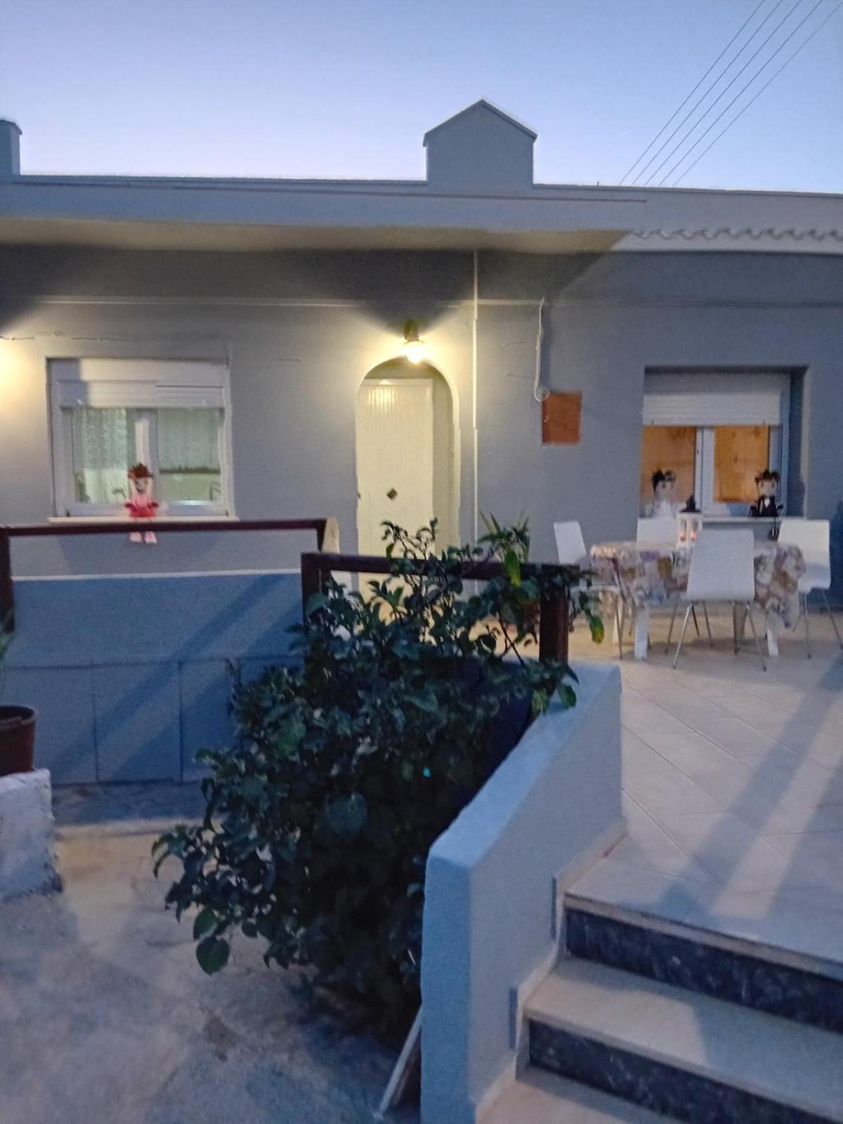 Katerina'S Apartments Kini Exterior photo